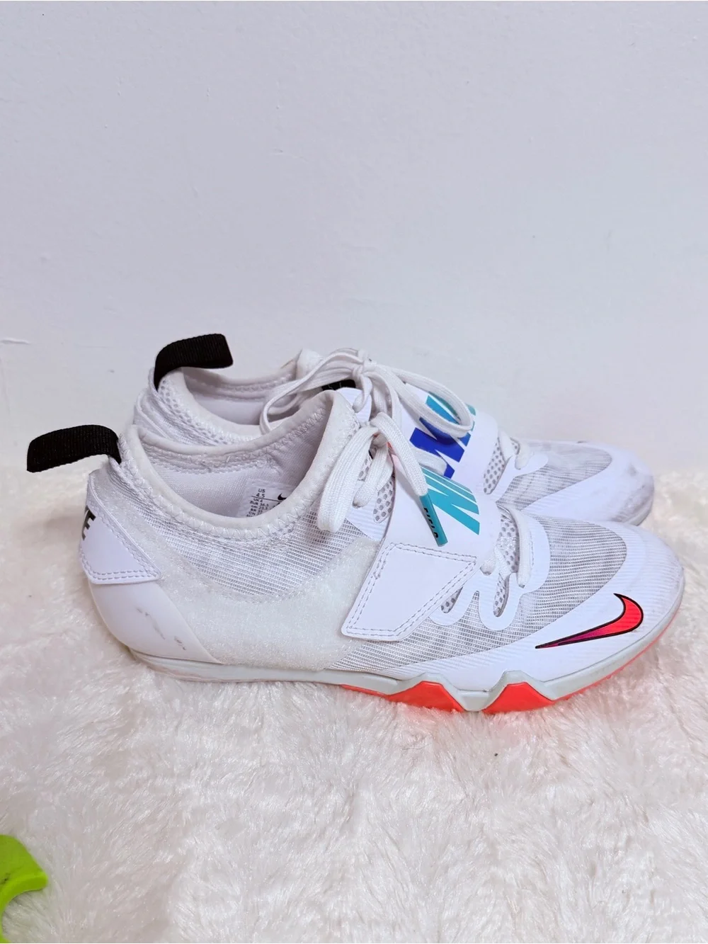 Nike Kids White Track & Field Training Shoes Size 4.5 Youth